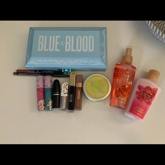 Jeffree Star Other - Small used makeup bundle